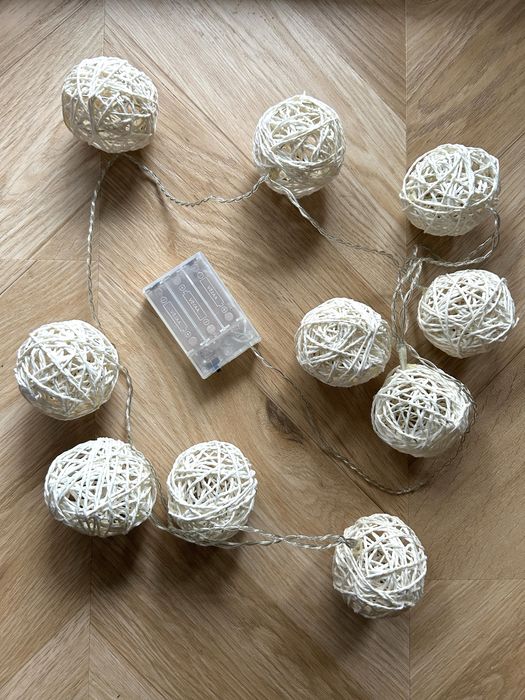 Girlanda świetlna LED z cotton balls 160 cm Nastrojowe oświetlenie