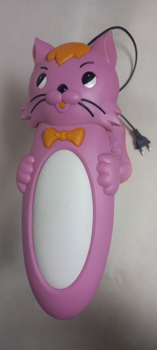 Lampka na biurko kotek z zegarkiem różowa dla dziewczynki