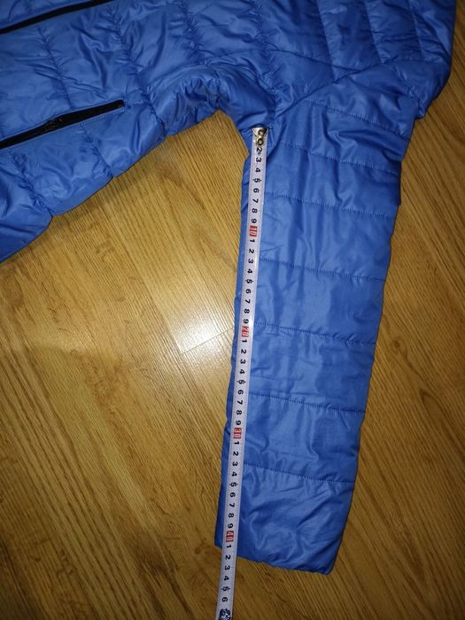 Продам демісезонну куртку