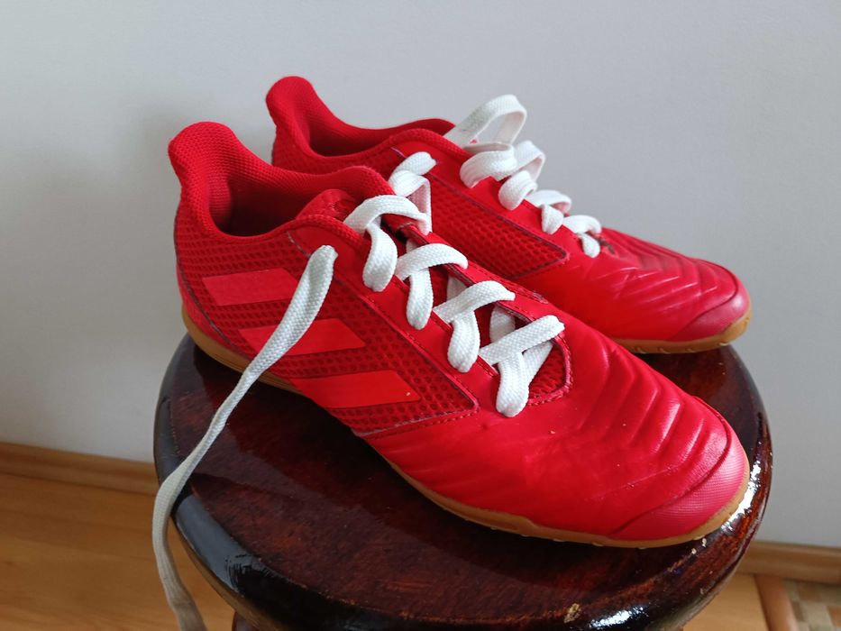 Buty adidas predator 40 halówki