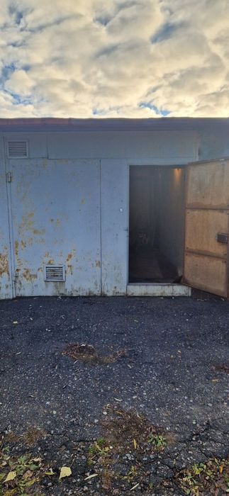 Продам кирпичный гараж в кооп.стоянке "Будівельник" Холодная Гора