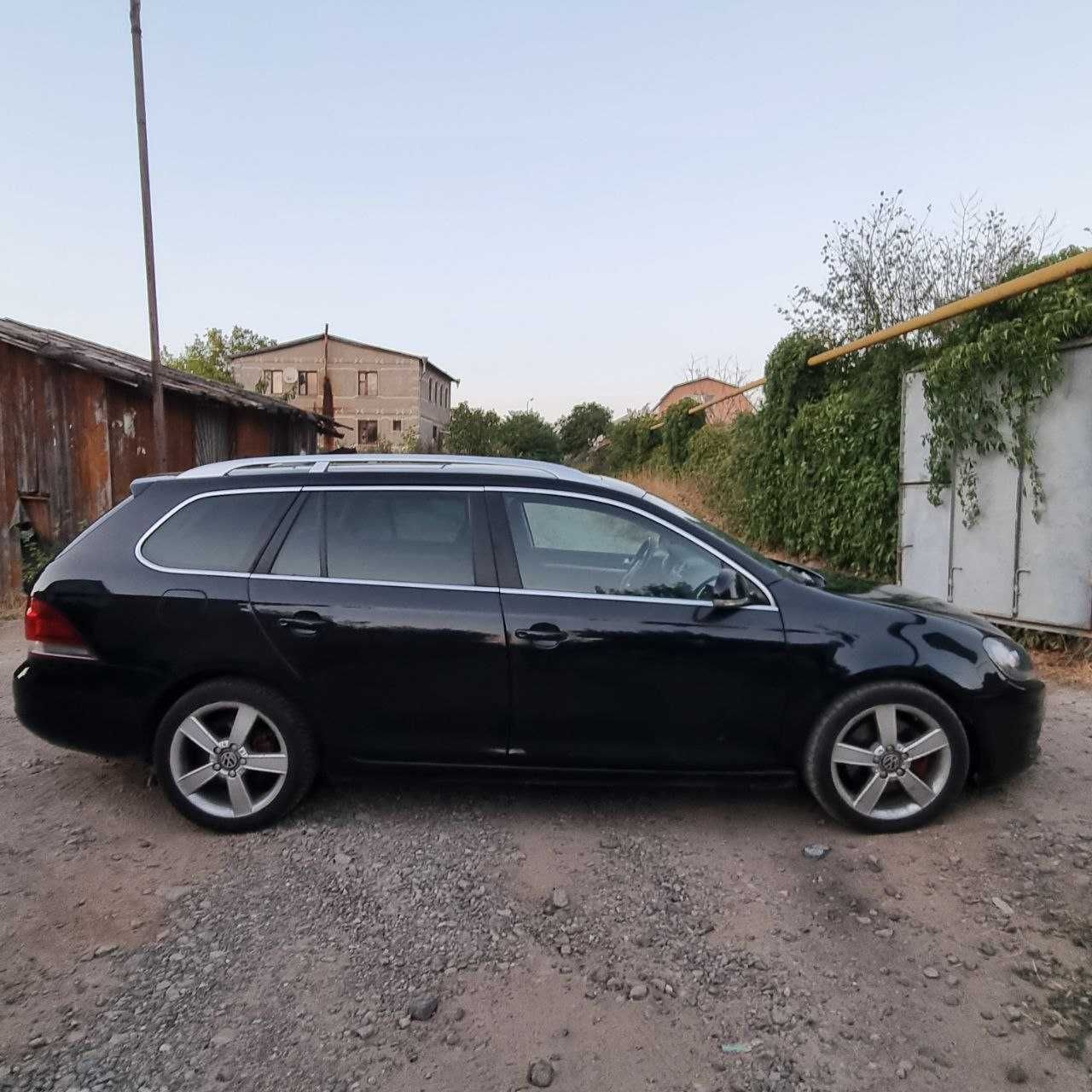 гольф6  2011 Г 1.6 бенз автомат  в отл сост