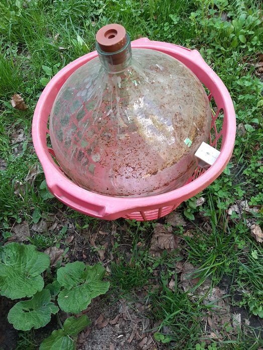 Pojemnik Balon szklany w  koszu do wina fermentacji nalewki bimbru 20L