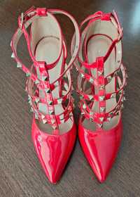 Sapatos Verniz Vermelhos 37