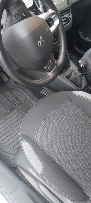 Peugeot 208 1.2 PureTech Style 2015