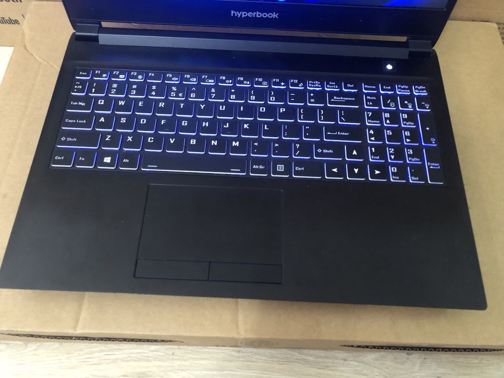 Hyperbook NH15 144Hz/i7/NVIDIA GTX 2060 6GB/Ram 16