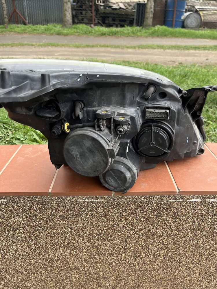 Lampa przednia lewa opel vectra c xenon