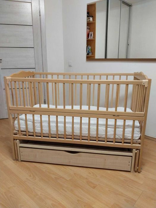 Ліжко дитяче з матрацом