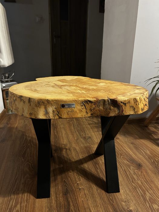 Stolik kawowy z litego drewna