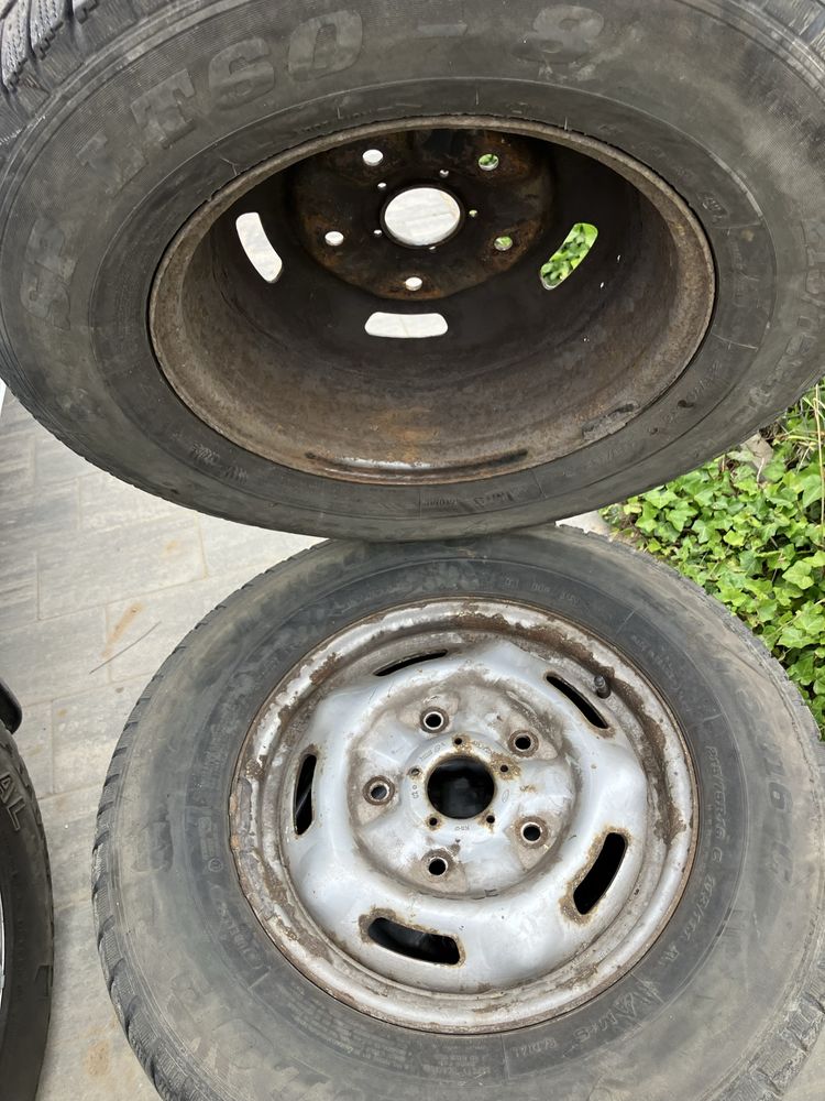 Koła opony 215/75/16C zimowe bus dunlop plus koła stalowe