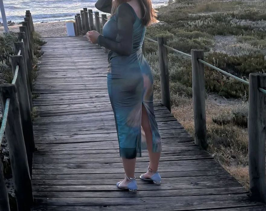 Vestidos todos como novos e usados uma vês cada um 15€