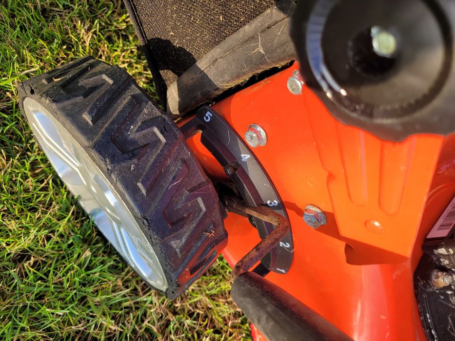 kosiarka spalinowa Dolmar ładny stan, kosz Briggs and Stratton 158cc