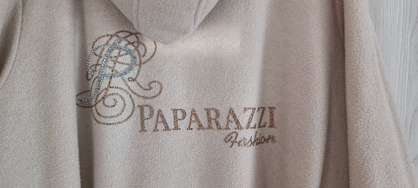 Paparazzi Fashion szlafrok damski logo kaptur