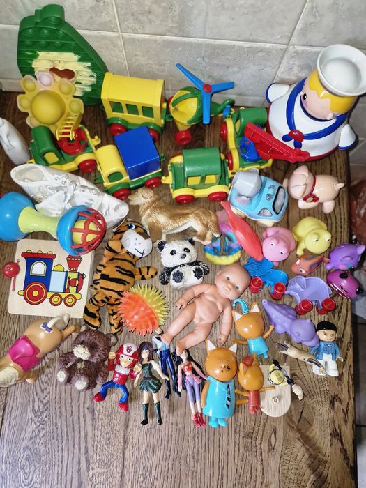 Продам пакет дитячих іграшок