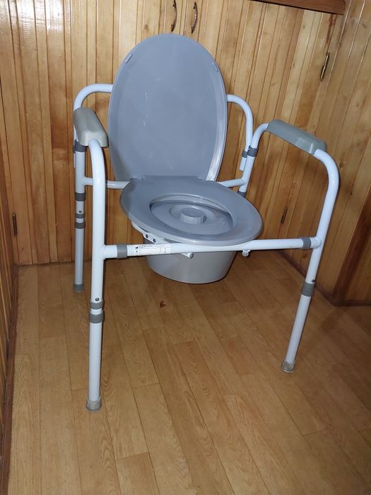 Стул туалет для пожилых