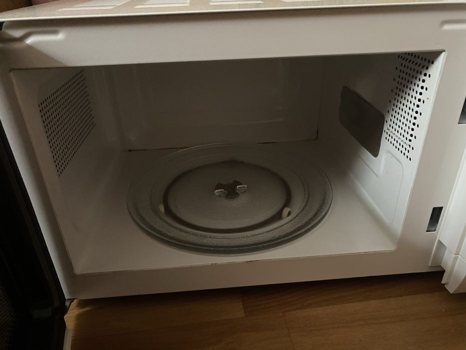 Мікрохвильова піч