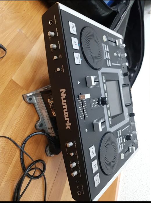 Controlador DJ Numark idj