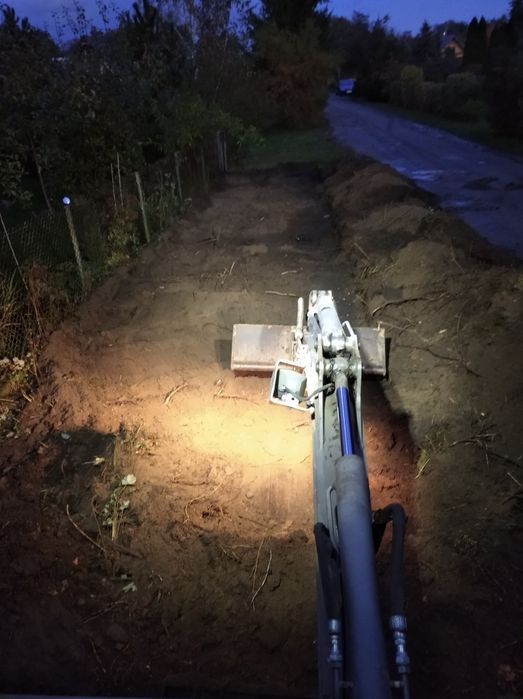 Usługi minikoparka wywóz ziemi i gruzu wywrotka