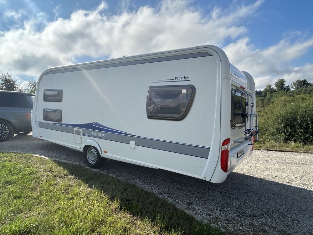 Hobby 560 ,2009r. Piętrowe łóżka, z przedsionkiem