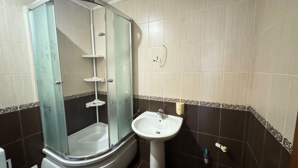 Здам 2к кВ на лівому березі Дніпра