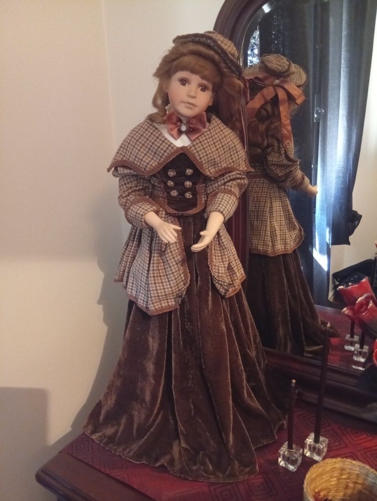 Boneca dama antiga porcelana