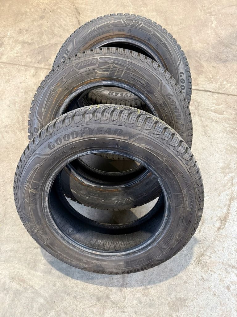 Goodyear ultragrip 9+ 165/70/14