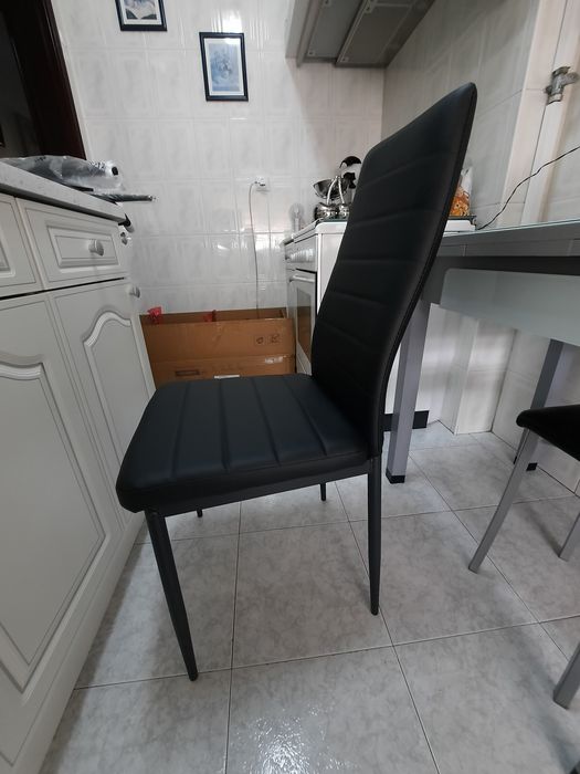 Cadeiras de cozinha ou sala
