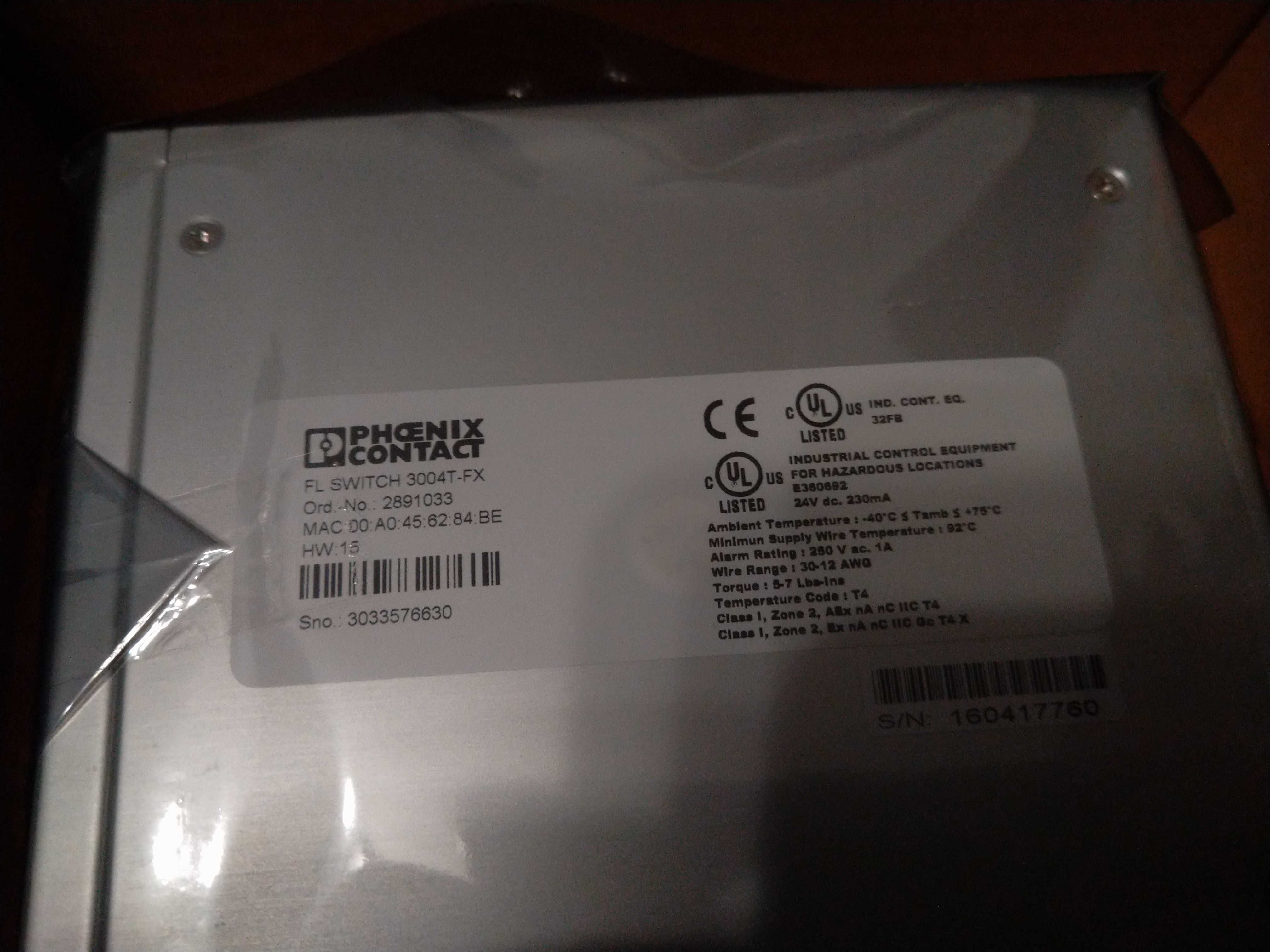 Przemysłowy przełącznik Ethernet - FL SWITCH 3004T-FX