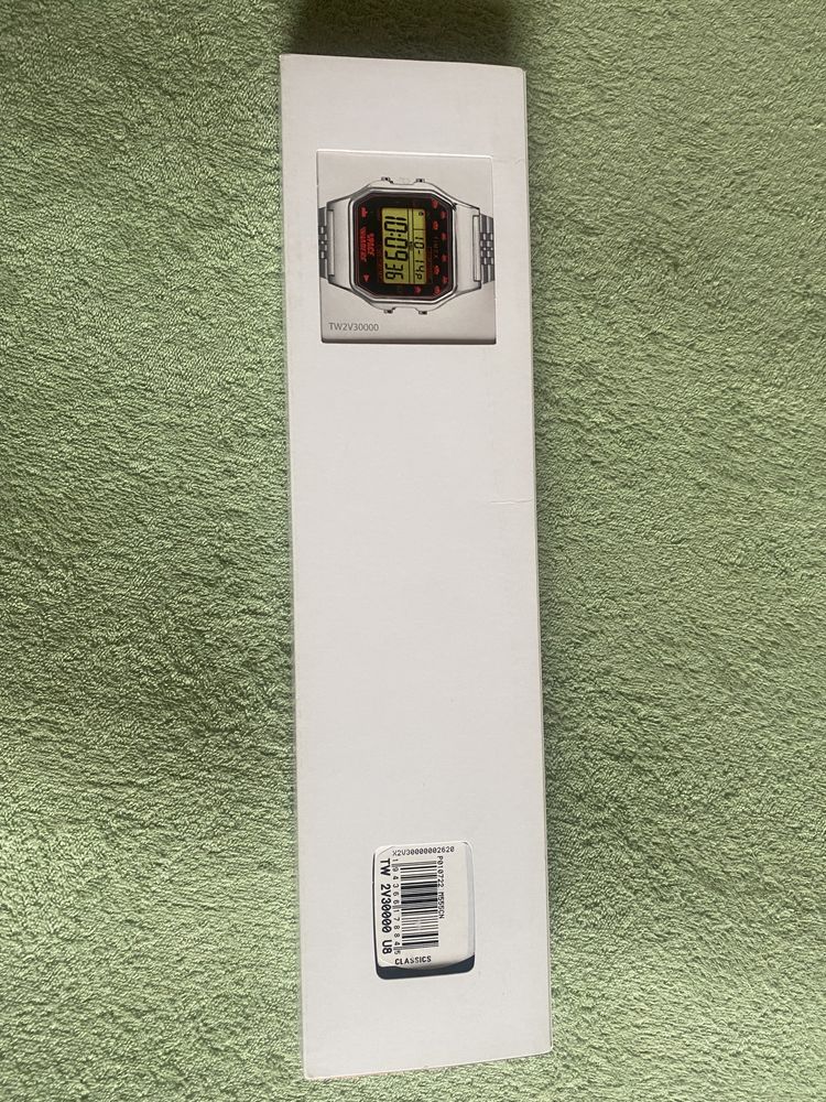 Nowy Zegarek Timex Space Invaders elektroniczny