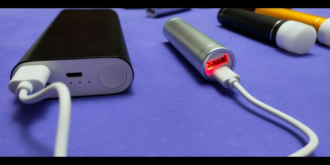 Power bank 1×18650 LED фонарь