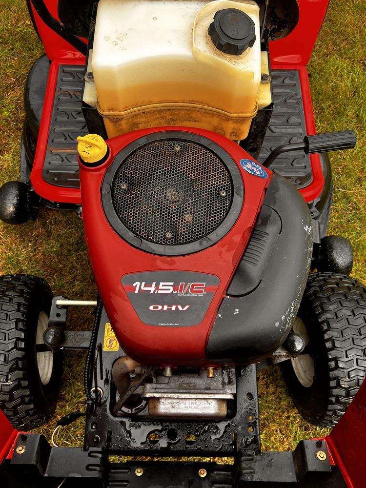 Traktorek ogrodowy kosiarka Husqvarna Lazer B&S 14,5 KM
