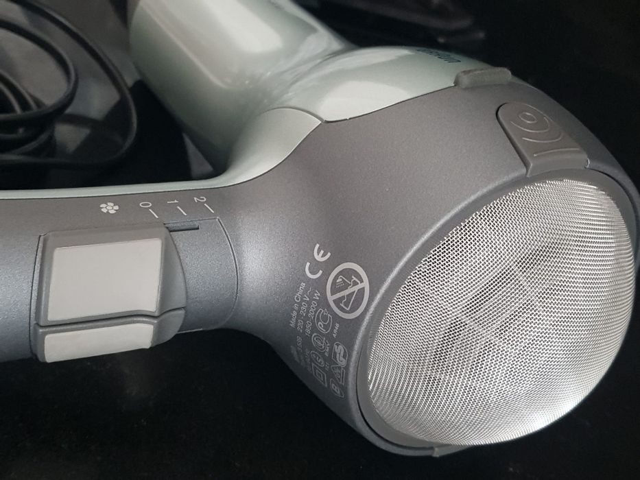 Secador de cabelo da marca Braun FuturPro Ion-Care, novo
