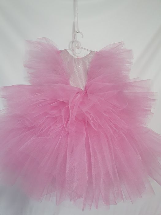 Платье пышное нарядное на праздник розовое барби с фатина блестящий