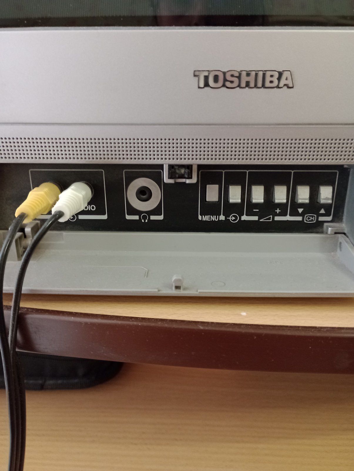 Телевізор TOSHIBA