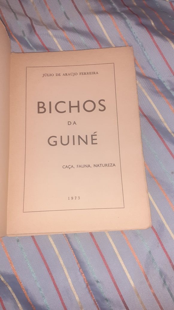 Bichos da Guiné livro raro caça fauna colonias julio Ferreira