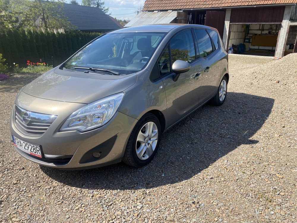 Opel Meriva 1.4 ( benzyna 120 kn ) 2011 rok