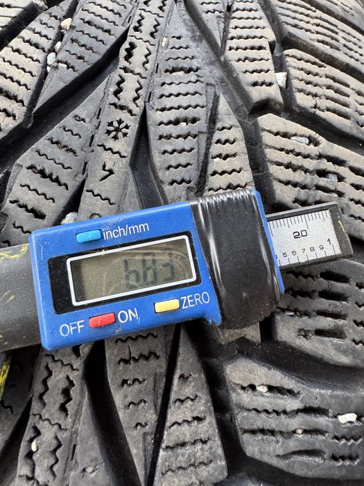 225 60 18 Nokian Hakkapeliitta