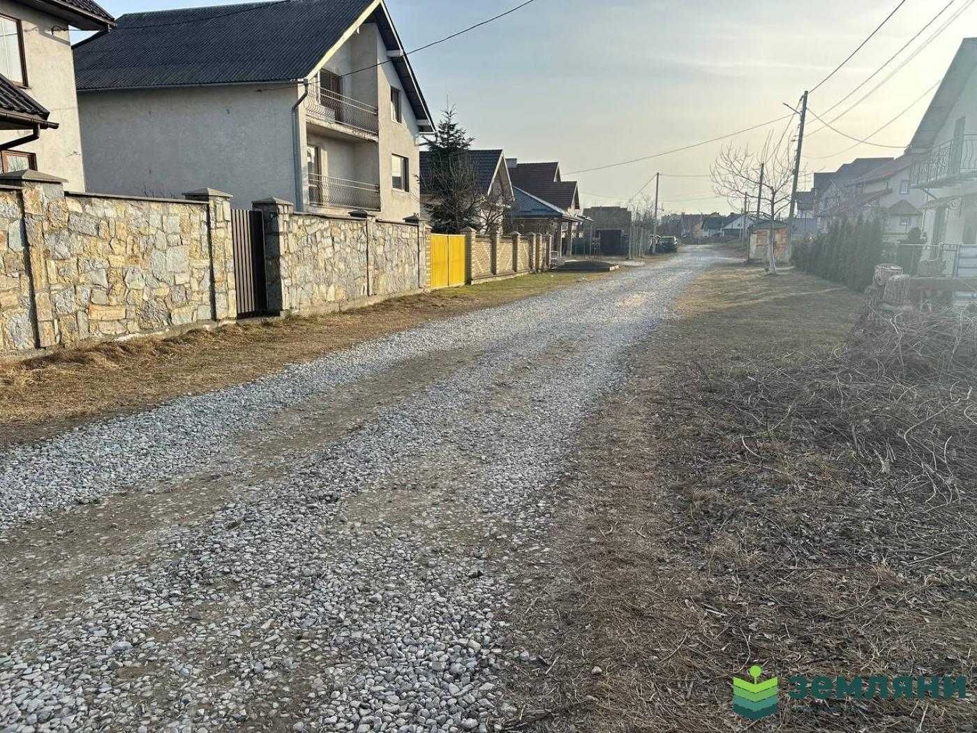 Продається ділянка 4 сот під будівництво в Опришівцях