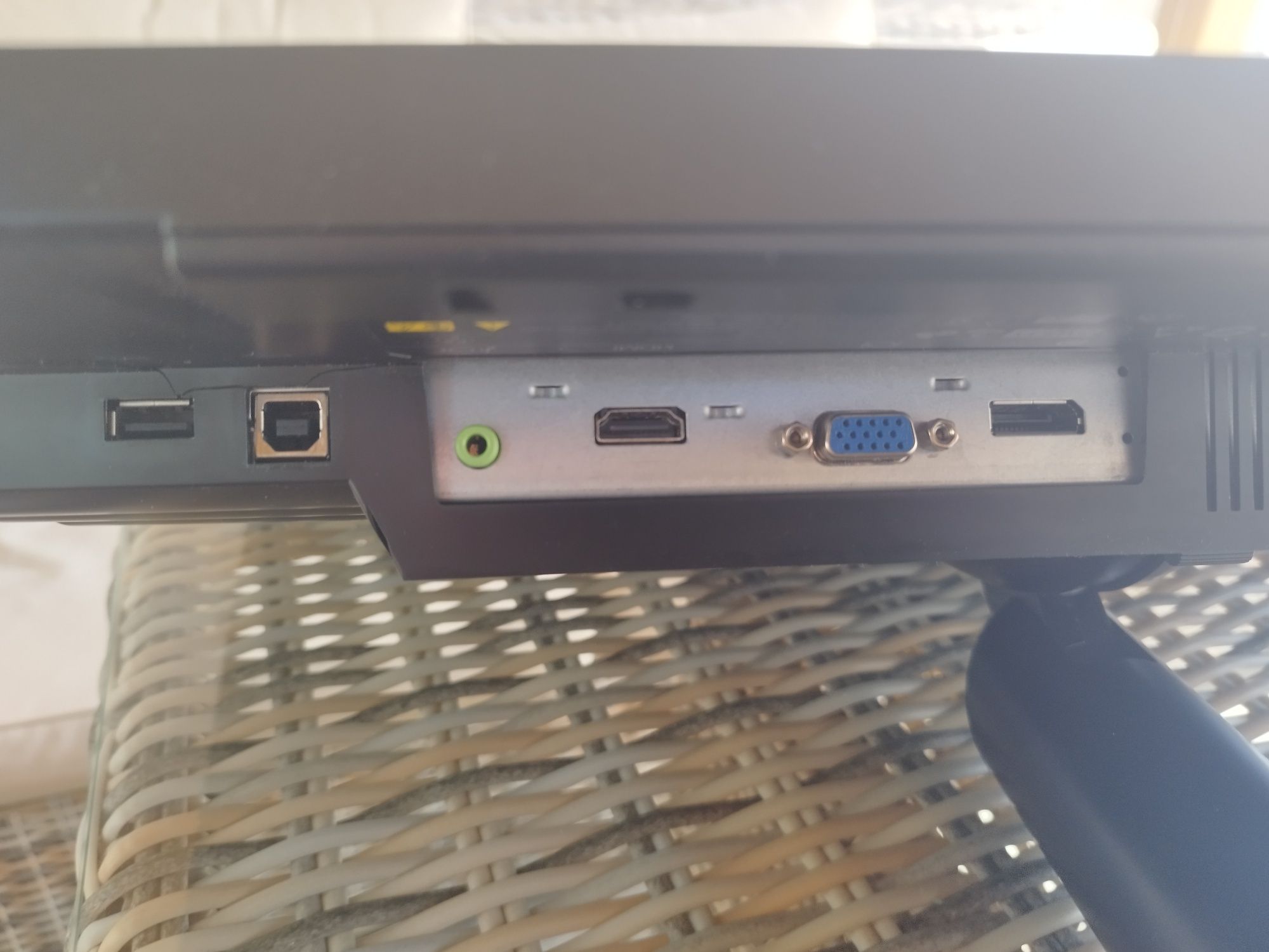 Monitor Lenovo ThinkVision LT2223p 21,5-calowy