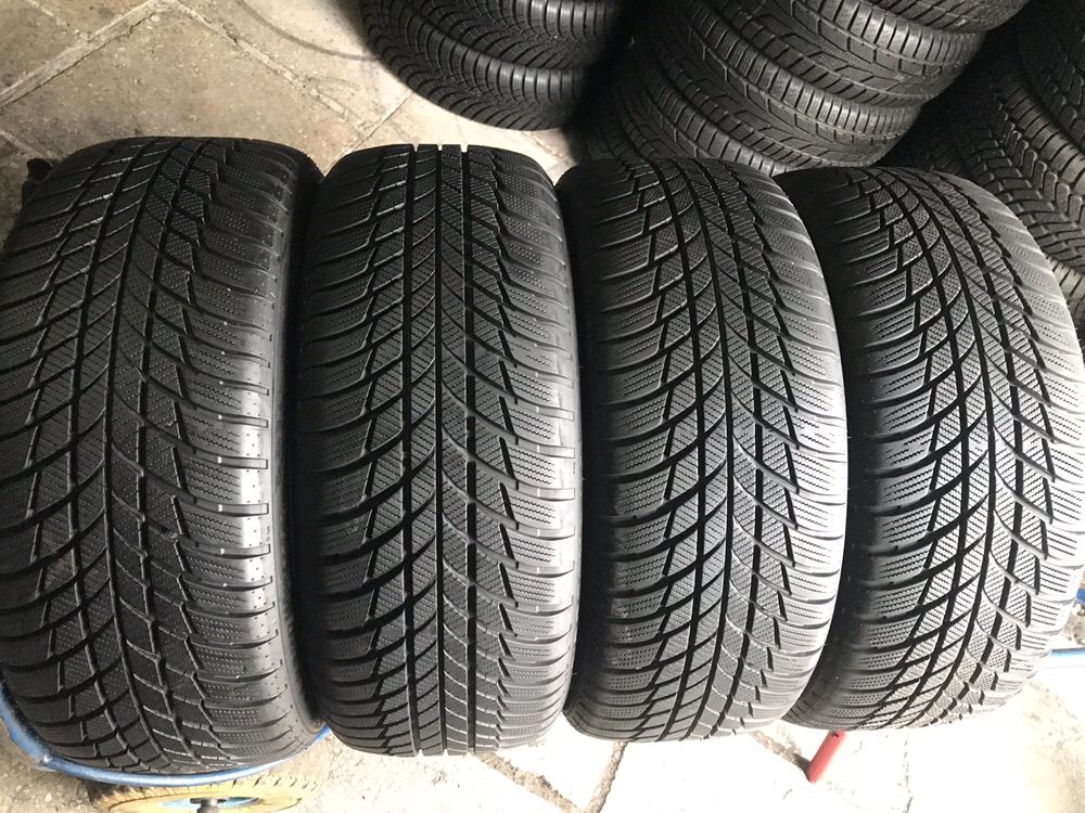 225/50/17 R17 Bridgestone Blizzak LM001 RSC 4шт зима