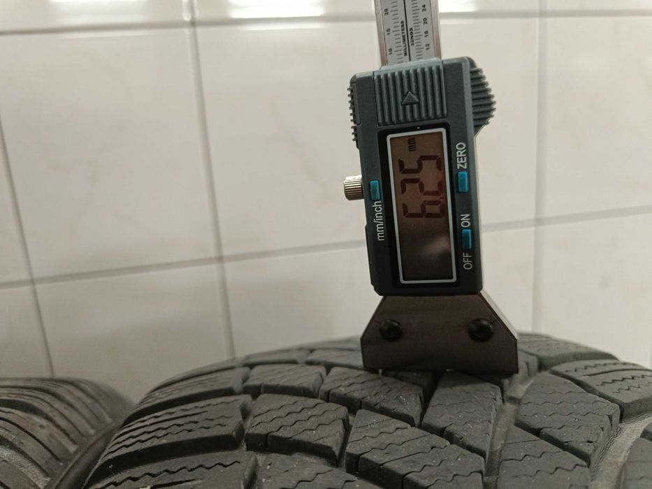 Koła zimowe Audi VW Skoda z felgami 5x112 16 cali opony Bridgestone