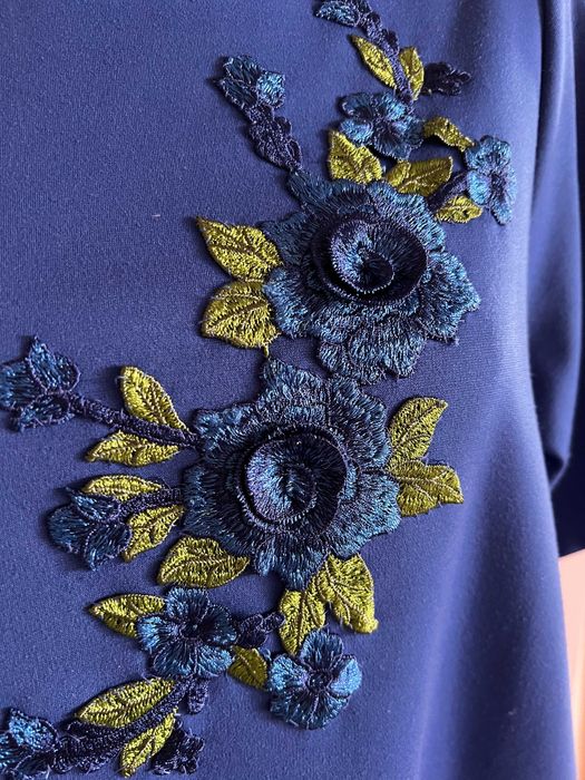 Świetna sukienka bombka z aplikacją 3D rozmiar L/XL