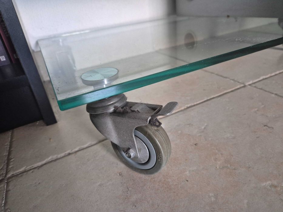 Móvel com Rodas de Suporte para TV em Alumínio e Vidro, como Novo