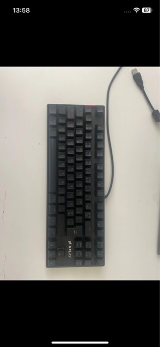 Teclado mecanico com teclas luminosas ( c/ personalizacão )