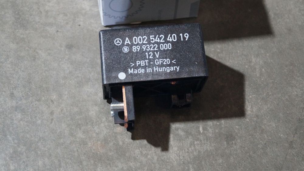 Реле АКБ додаткового акумулятора блок спрінтер Sprinter W906 W907