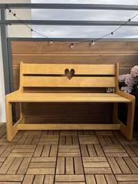 Drewniana ławeczka ogrodowa dla dzieci - wysoka jakość