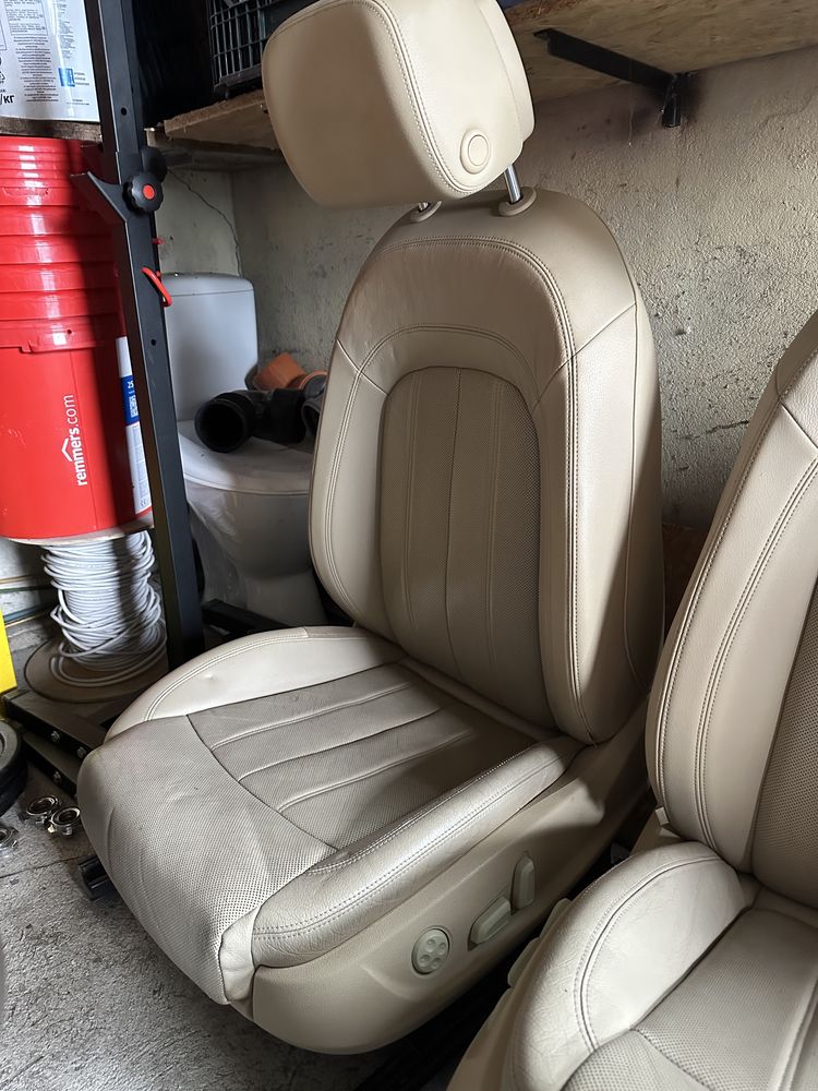 Fotele przednie / boczki,tapicerka drzwi Audi A6 C7 przedlift