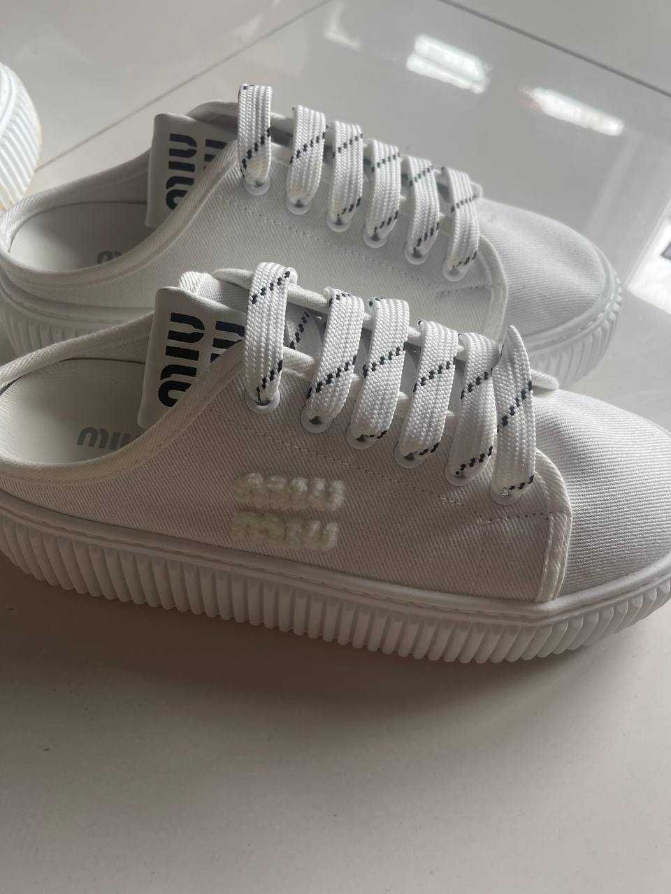 Premium Trampki Miu Miu! Dostępne zabudowane i z otwartą piętą 36-40