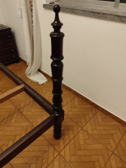 Vendo cama mobília / quarto D. João V