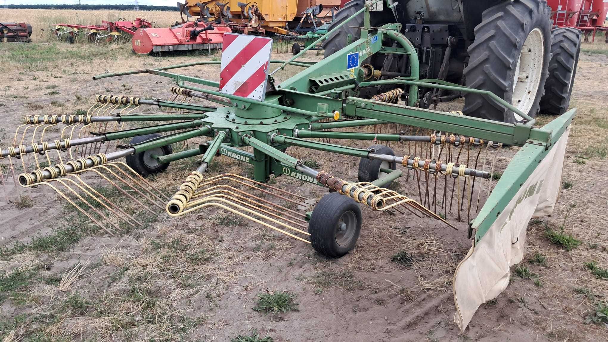 Zgrabiarka   KRONE SWADRO 461 Kuhn GA 4521 KARUZELA   gm masterdrive